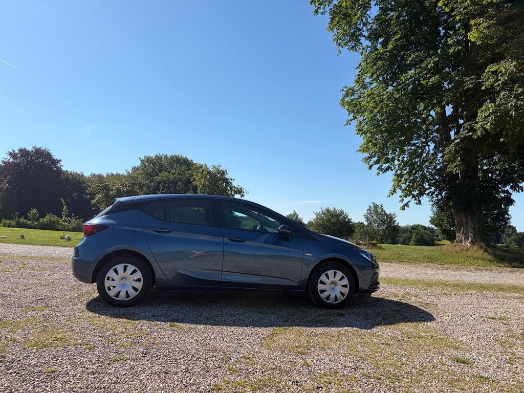 Image of Opel Astra