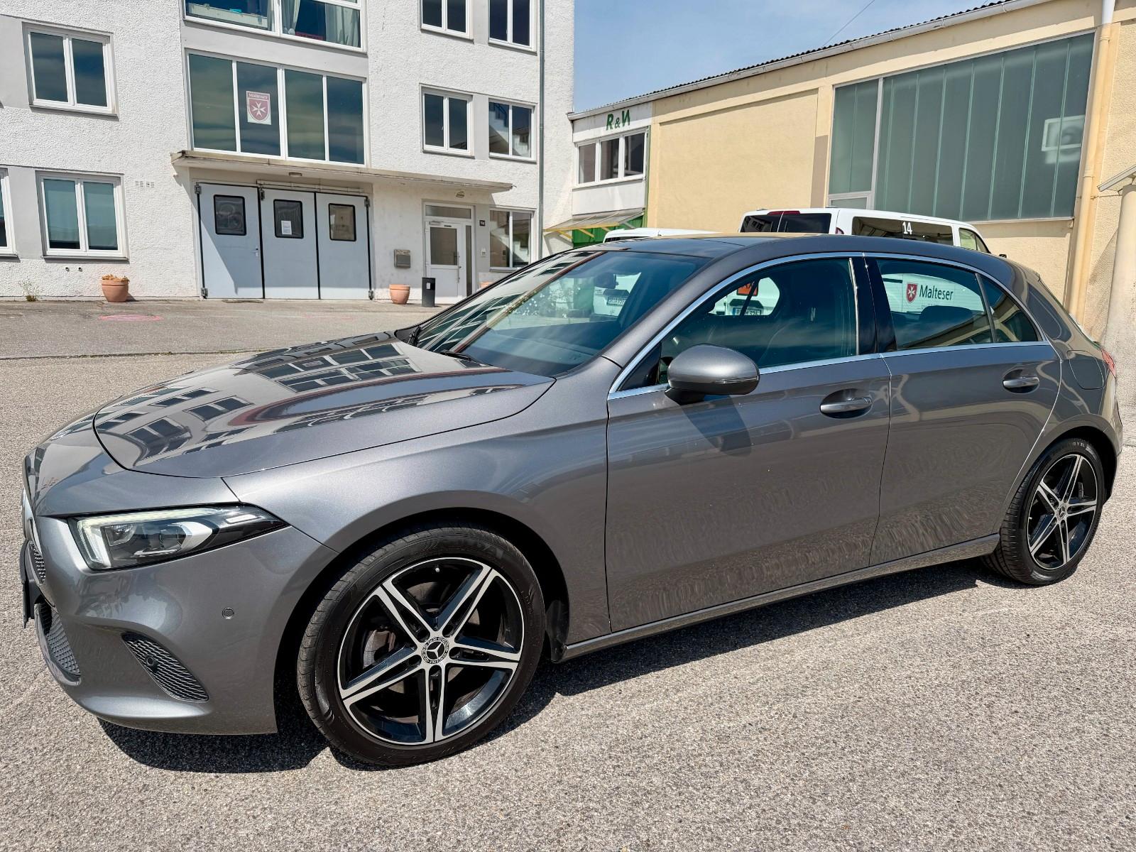 Mercedes-Benz A 200d°LED°AHK°PANORAMA°NAVI°1.HD