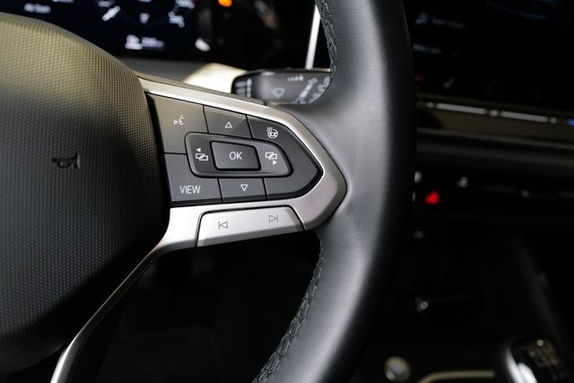 Volkswagen Golf VIII 1.5TSI Life RKam Navi Matrix HuD Totwi