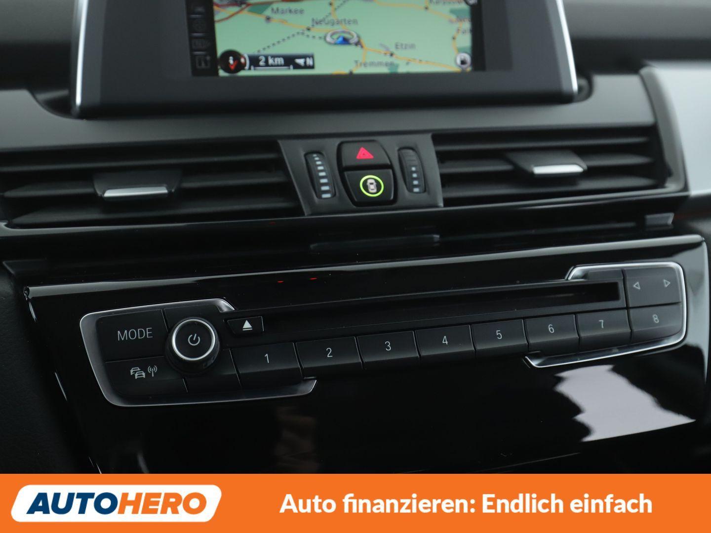 BMW 220i Gran Tourer Advantage Aut.*NAVI*LED*PDC*