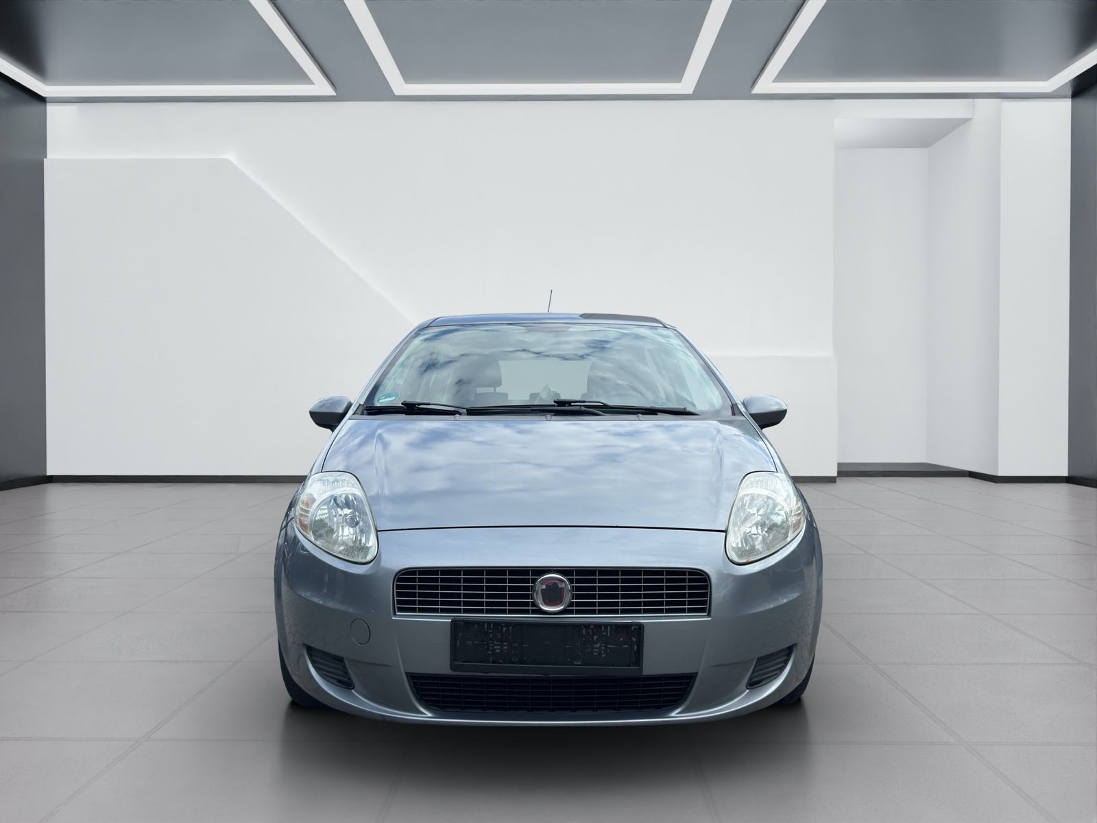 Fahrzeugabbildung Fiat Grande Punto 1.4*77PS*TÜV*Neu*Klimaanlage*