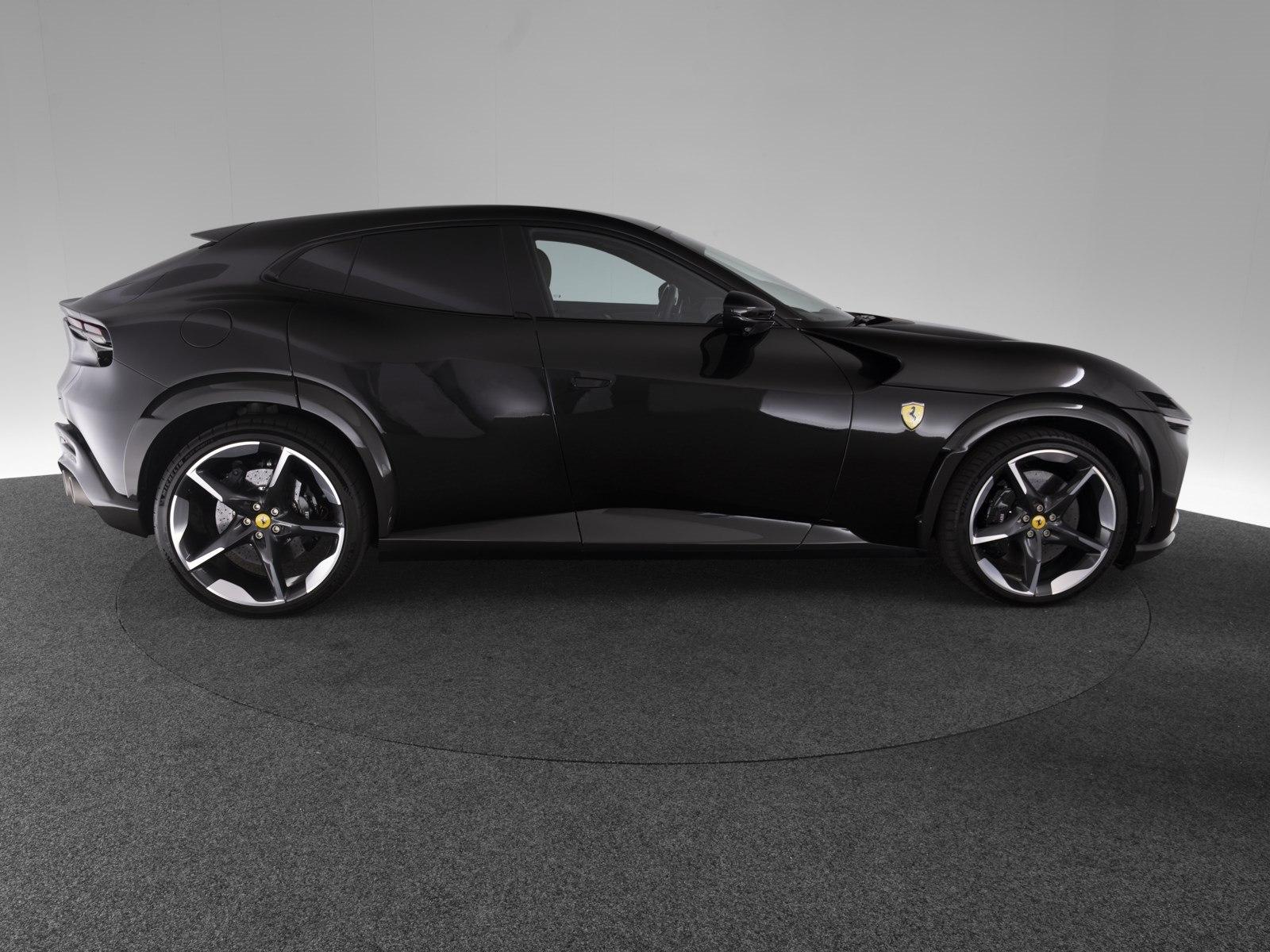 Ferrari Purosangue FERRARI SINGEN