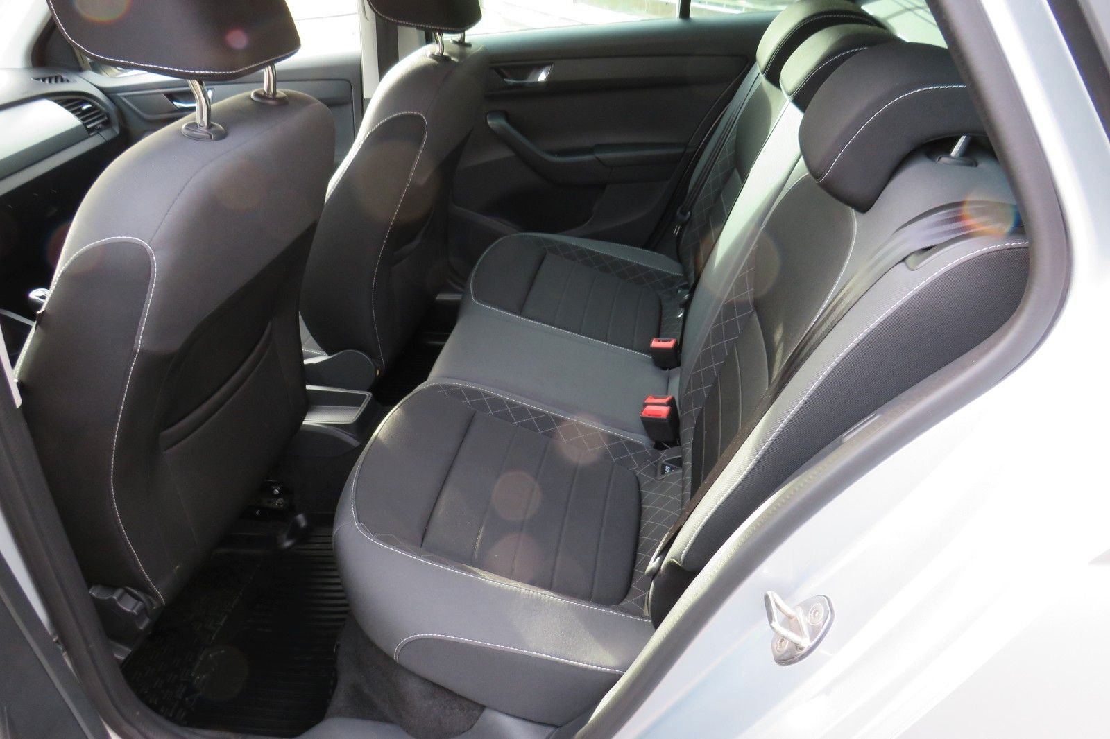 Fahrzeugabbildung SKODA Fabia Combi Ambition APP-CONNECT GRA PDC SITZH.1