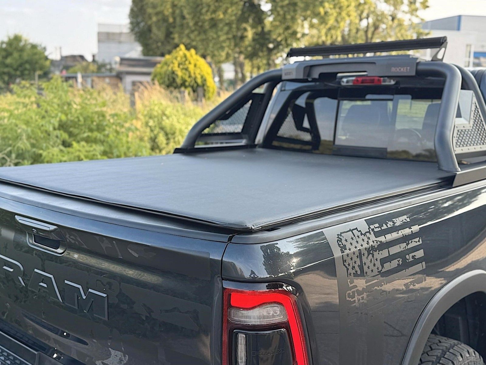 Fahrzeugabbildung Dodge RAM 5.7 V8 HEMI REBEL Offroad 4x4 *AXLE LOCK*