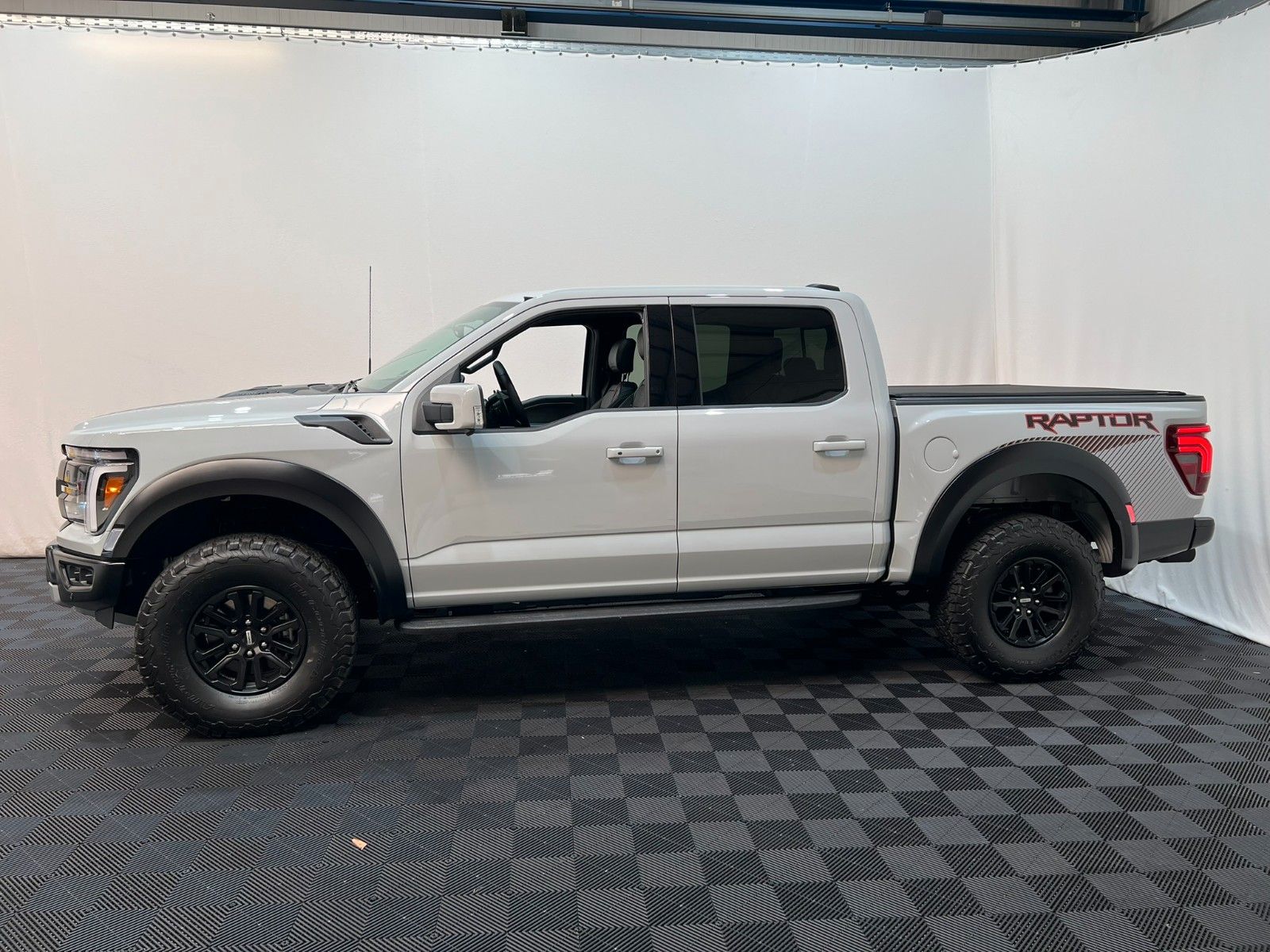 Fahrzeugabbildung Ford F-150 RAPTOR  EcoBoost®  3.5L V6 *MY26*