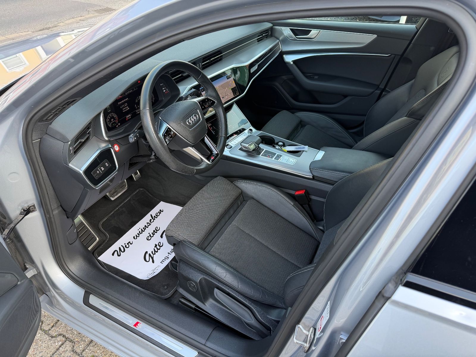 Fahrzeugabbildung Audi A6 Lim. 50 TFSI e quattro sport S-LINE BLACK EDI