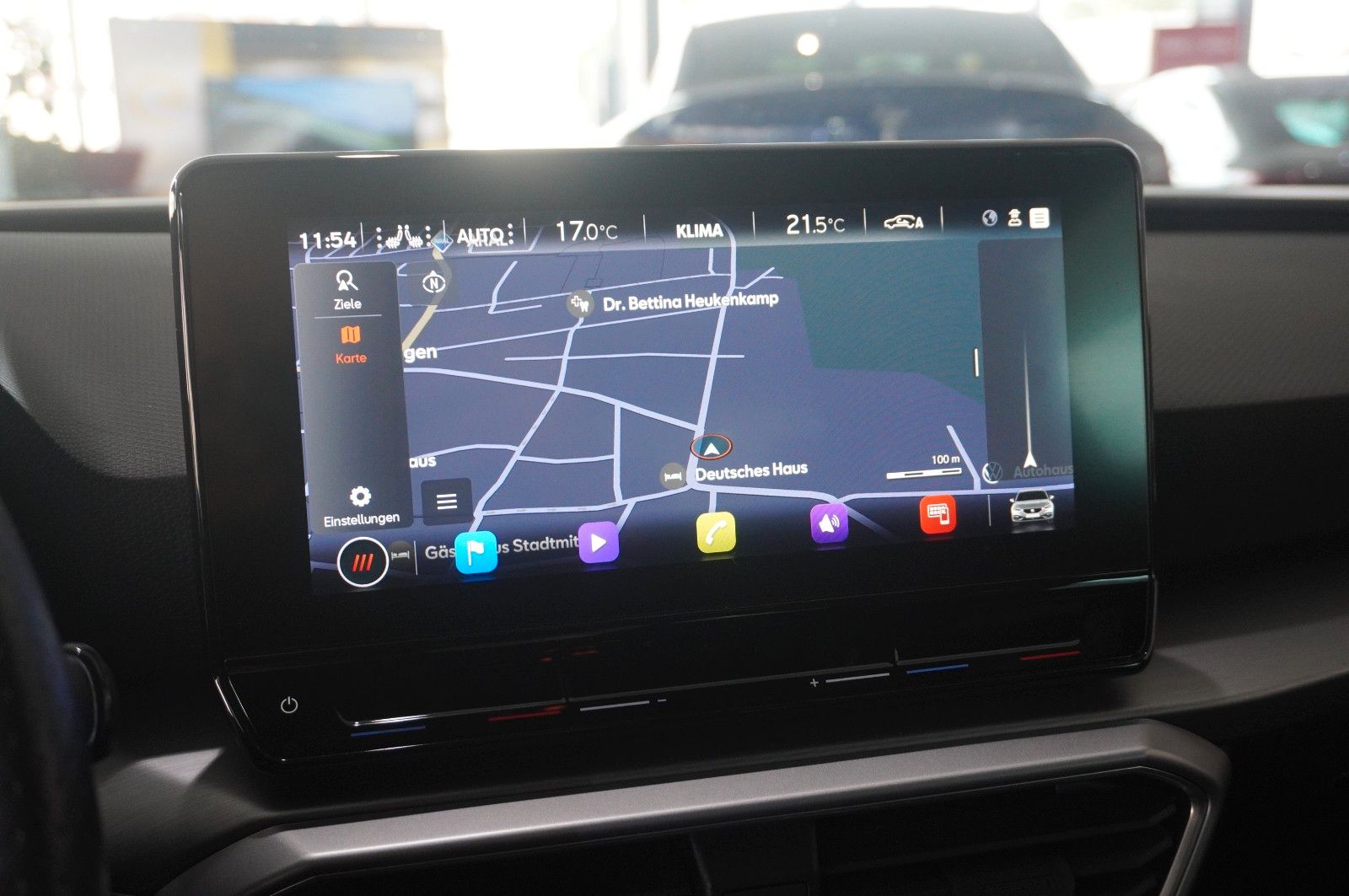 Fahrzeugabbildung SEAT Leon ST 1.5 TSI FR SPORT DSG NAVI/LED/VIRT./DAB+