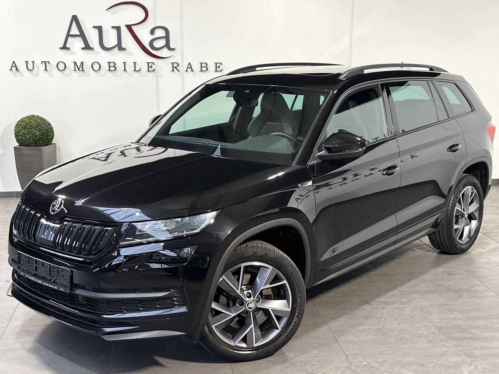 Fahrzeugabbildung SKODA Kodiaq 2.0 TDI 4x4 DSG Sportline NAV+LED+ACC+KAM