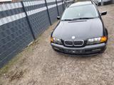 BMW 3er E46 318i Tourin - BMW aus 2001: 3er