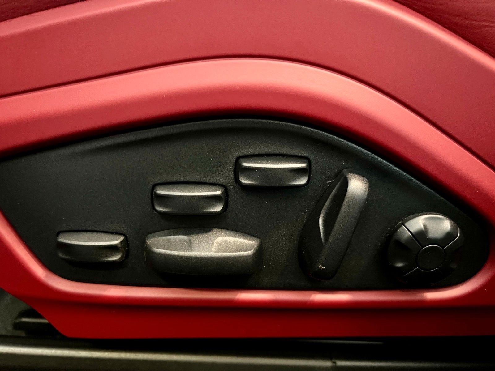 Fahrzeugabbildung Porsche Panamera GTS Panorama, ACC, Hinterachslenkung