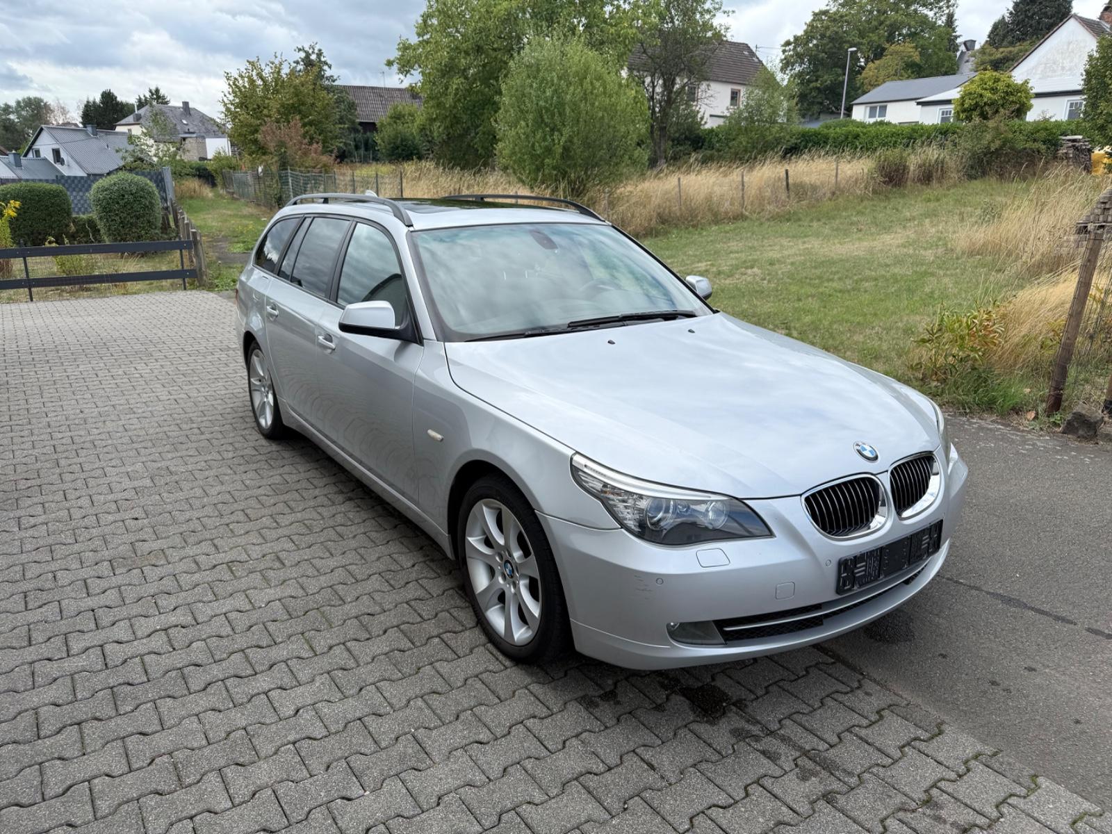 BMW 530d xDrive LCI (E61) Touring Edition Lifestyle