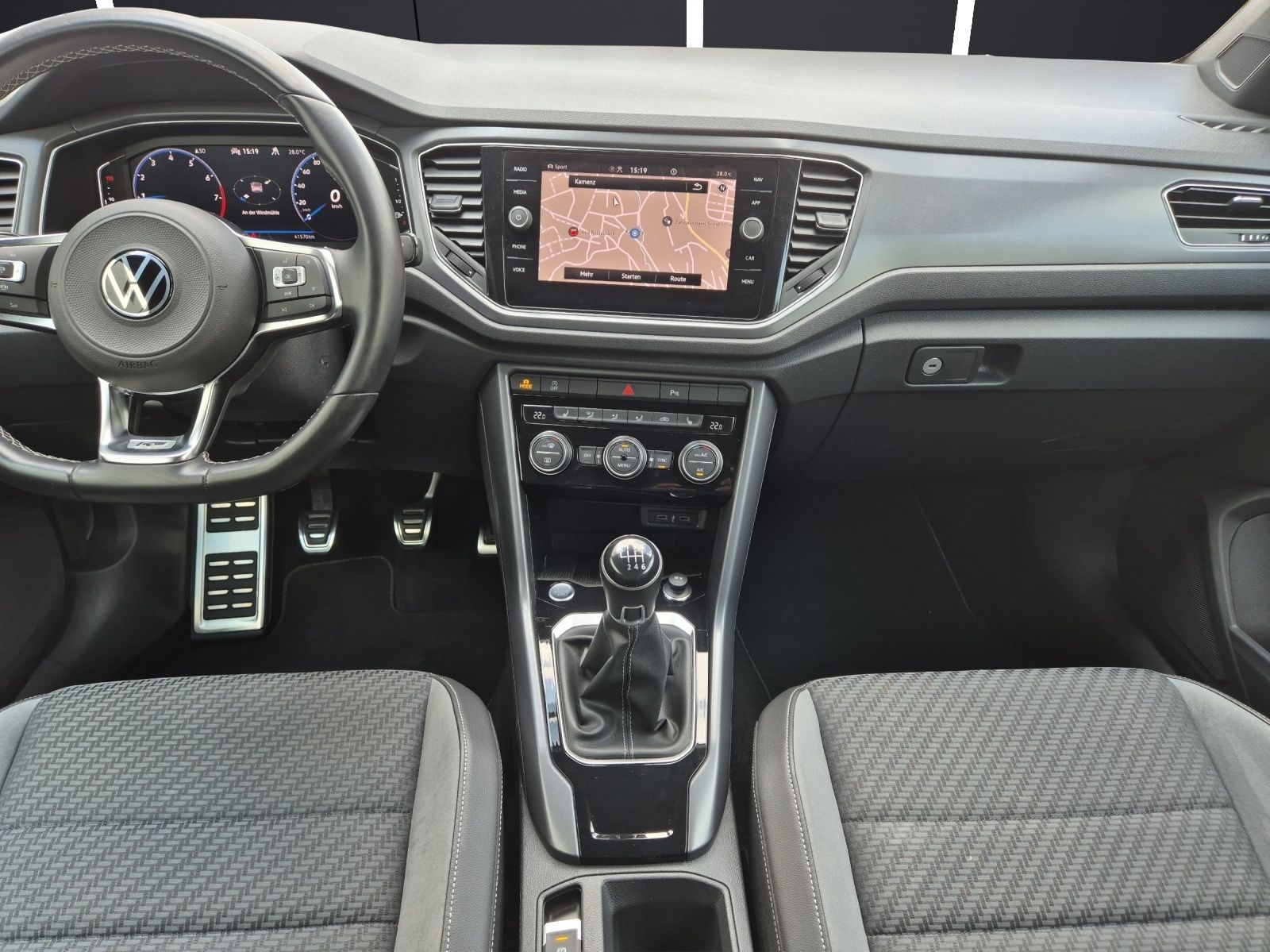 Fahrzeugabbildung Volkswagen T-Roc Cabriolet TSI R-Line LED Navi AID ACC PDC