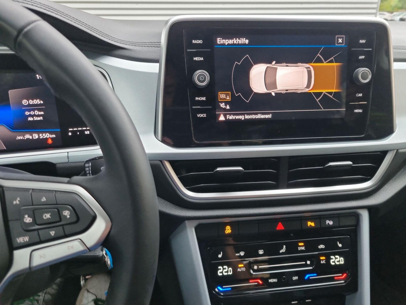 Fahrzeugabbildung Volkswagen T-Roc 1.0 TSI Goal LED NAVI SHZ ALLWETTER