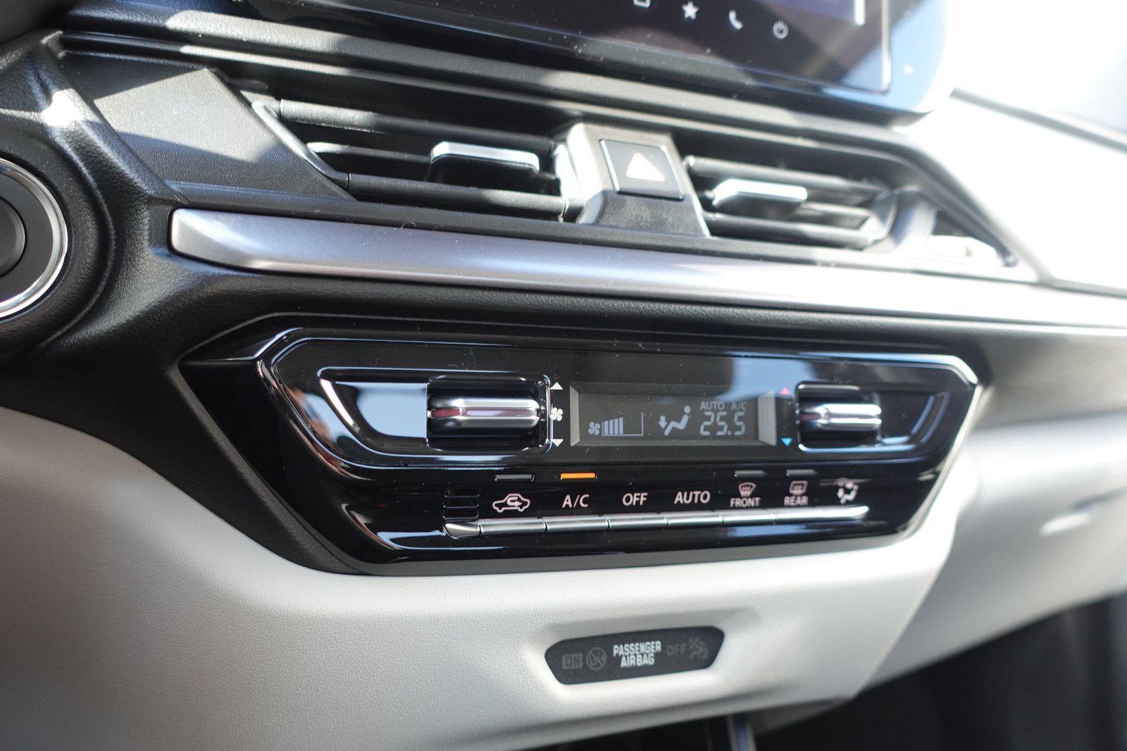Fahrzeugabbildung Suzuki Swift Comfort+ 1.2 MildHybrid,Navi,Kamera,Sitzhz