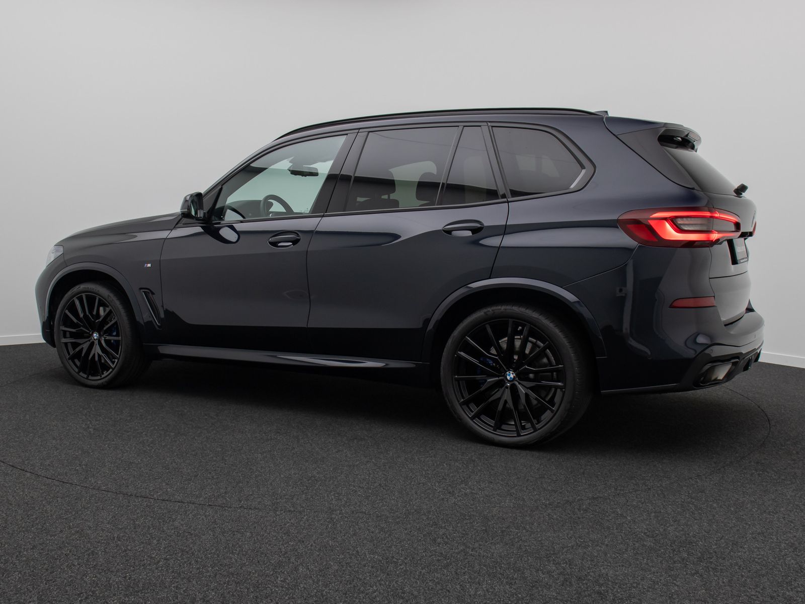 Fahrzeugabbildung BMW X5 xD40d M Sport 360° Laser Panorama H/K ACC 22"