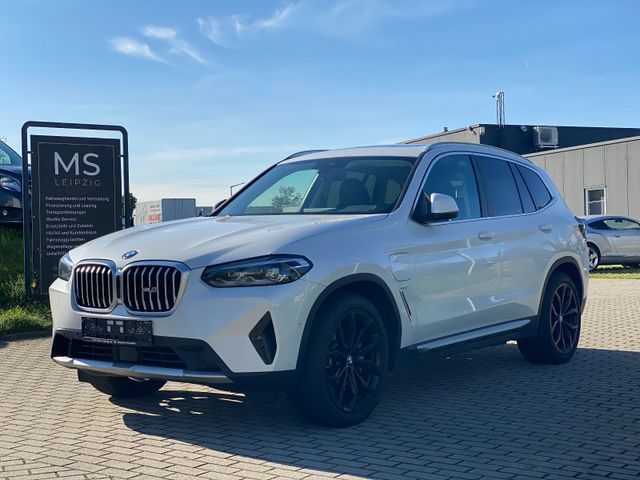 BMW X3 xDrive 30 e Leder Panorama Navi Head Up