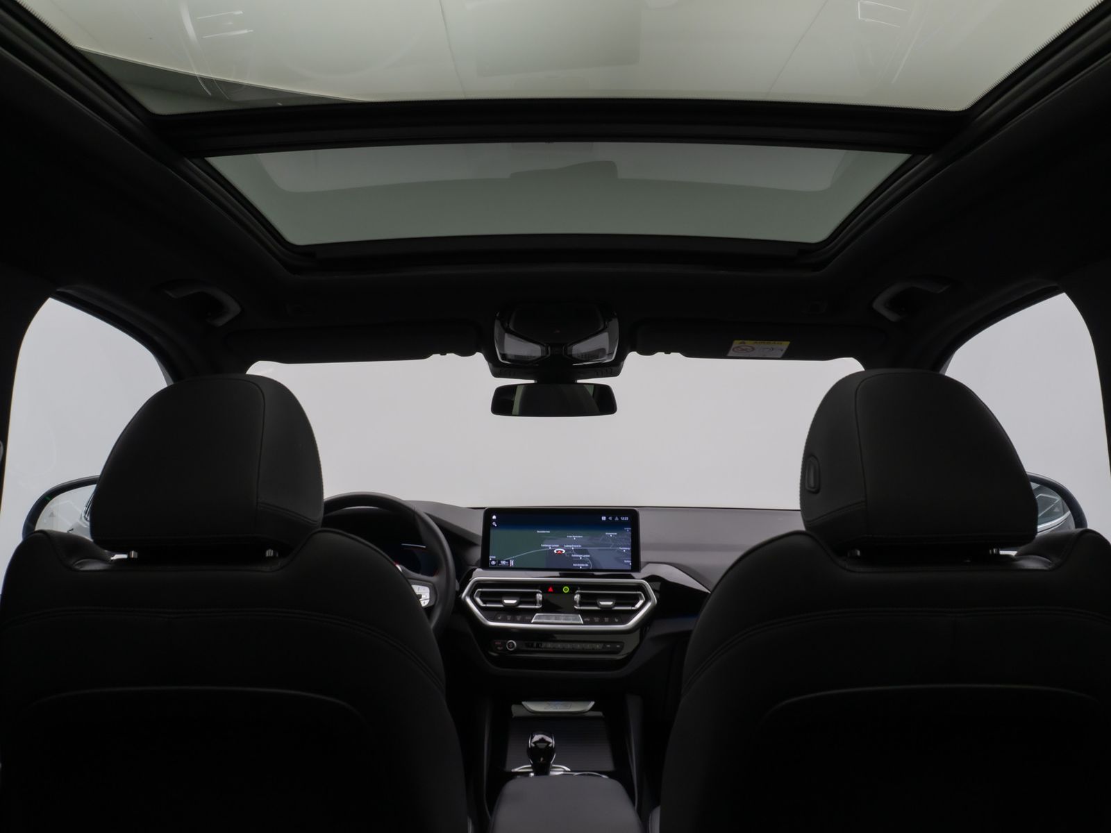 Fahrzeugabbildung BMW X3 xD20d Panor Kamera DAB HiFi Komfort Sport 19"