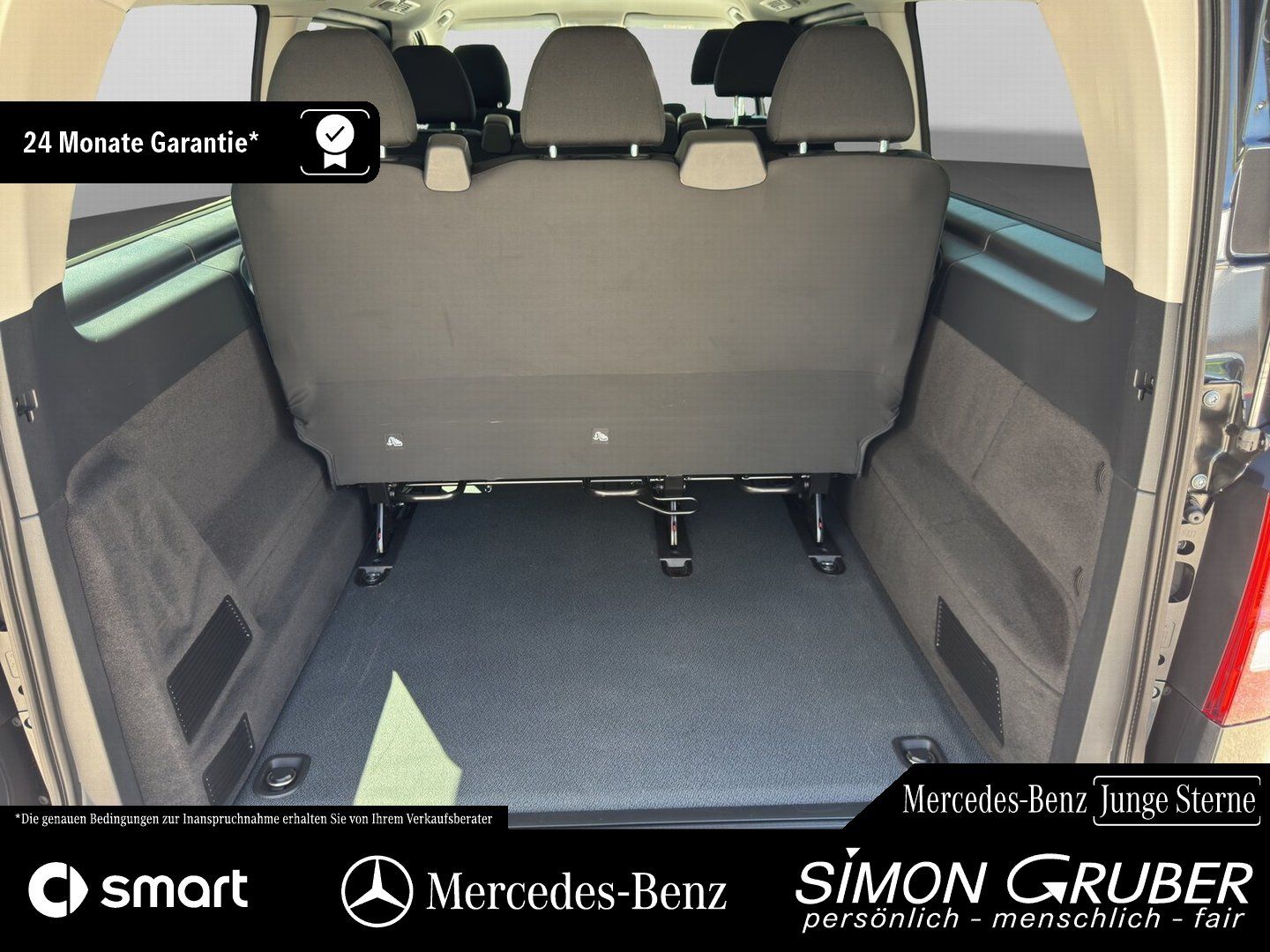 Fahrzeugabbildung Mercedes-Benz Vito 116 Tourer PRO Extralang 2Klima AHK 9Sitzer