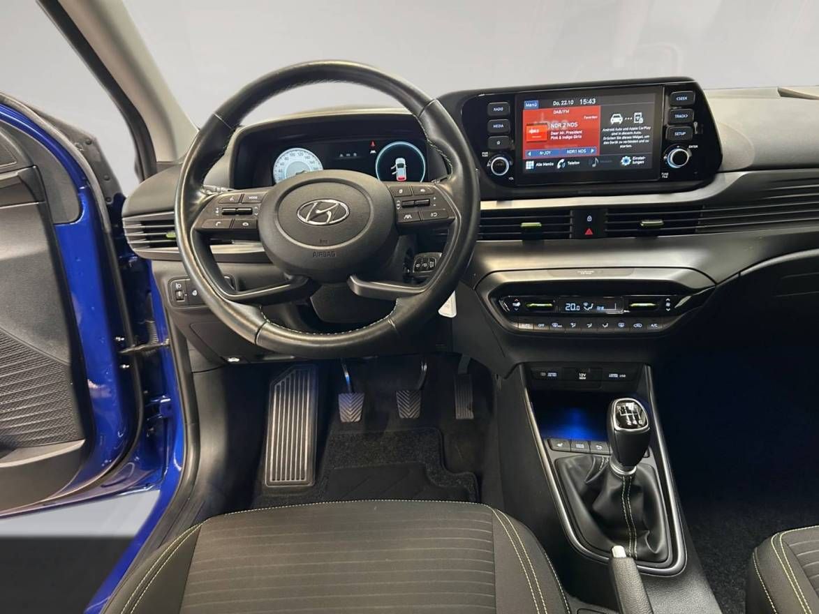 Fahrzeugabbildung Hyundai i20  Intro Edition Dach-Lackierung