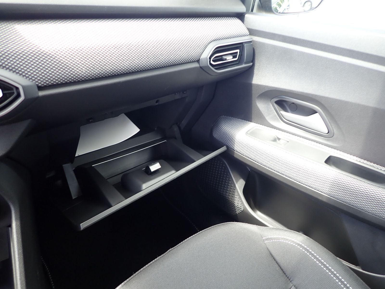 Fahrzeugabbildung Dacia Sandero Journey TCe 90