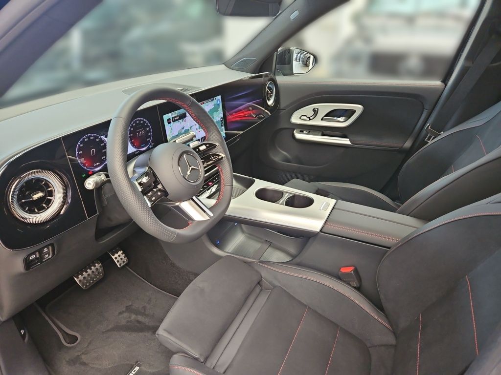 Fahrzeugabbildung Mercedes-Benz GLB 250+ mit EQ Technologie +AHK+DynLicht+Pano+