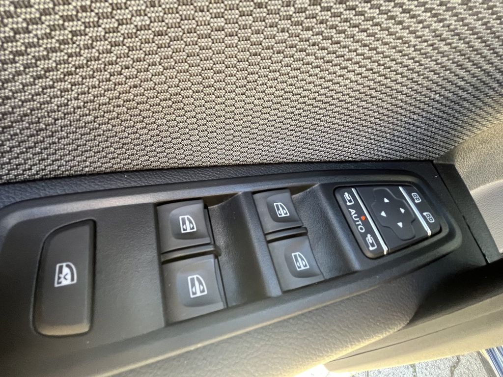 RENAULT Grand Kangoo - Bild 8