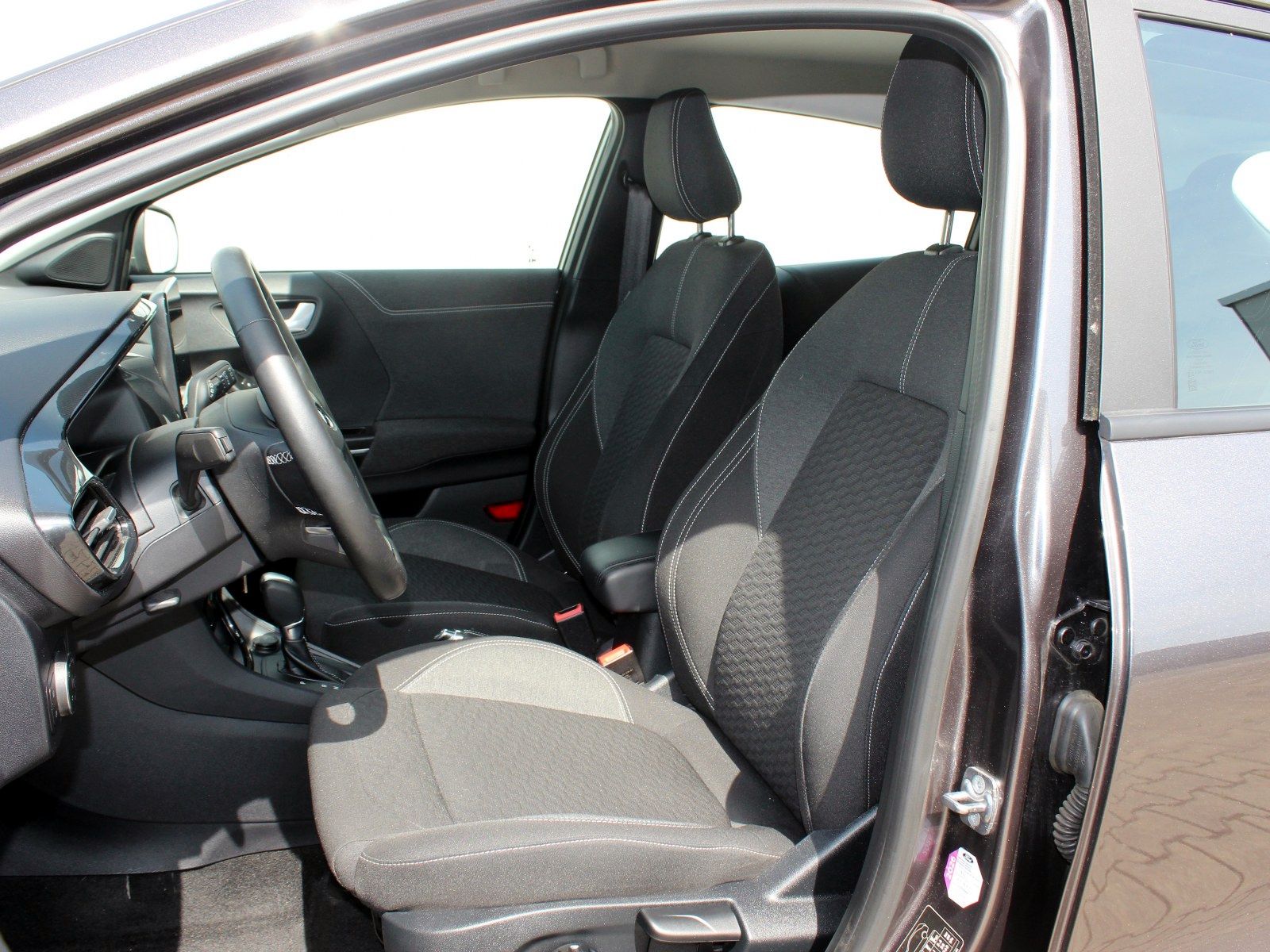 Fahrzeugabbildung Ford Puma Titanium 1,0 EcoBoost Mild Hybrid