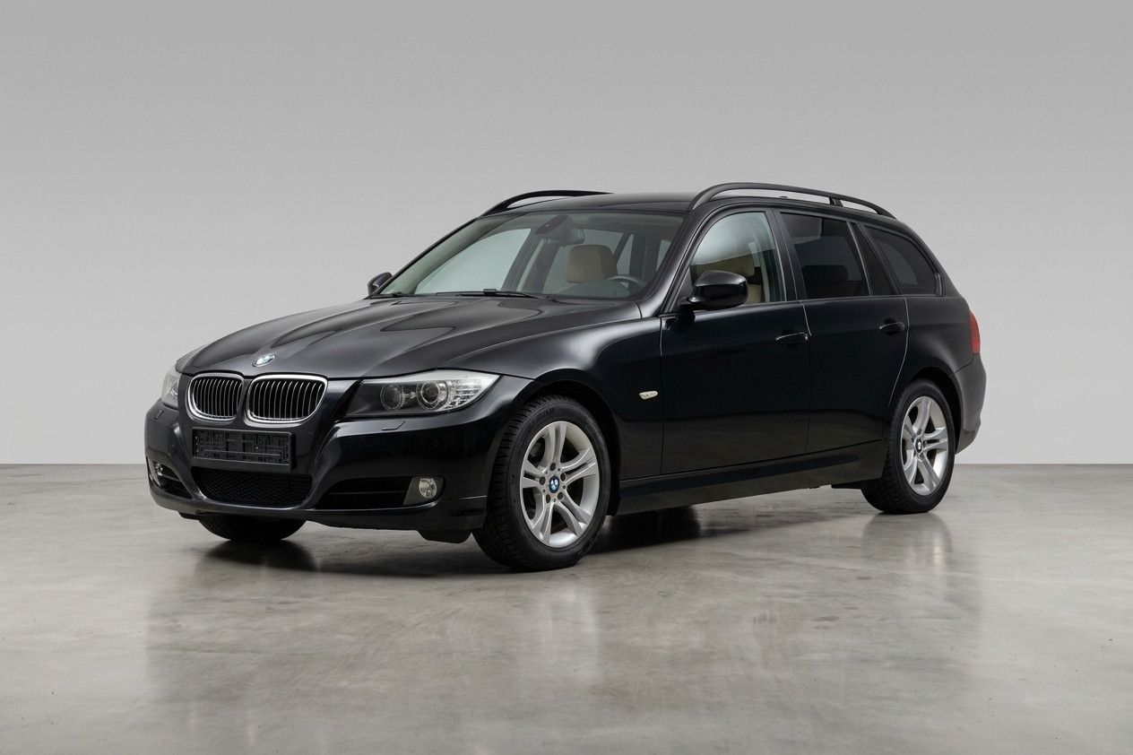 BMW BMW Touring 325i*6-Gang*Alufelgen*PDC