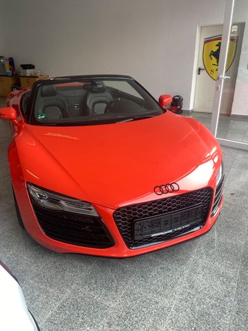 Audi R8 Spyder 5.2 FSI quattro