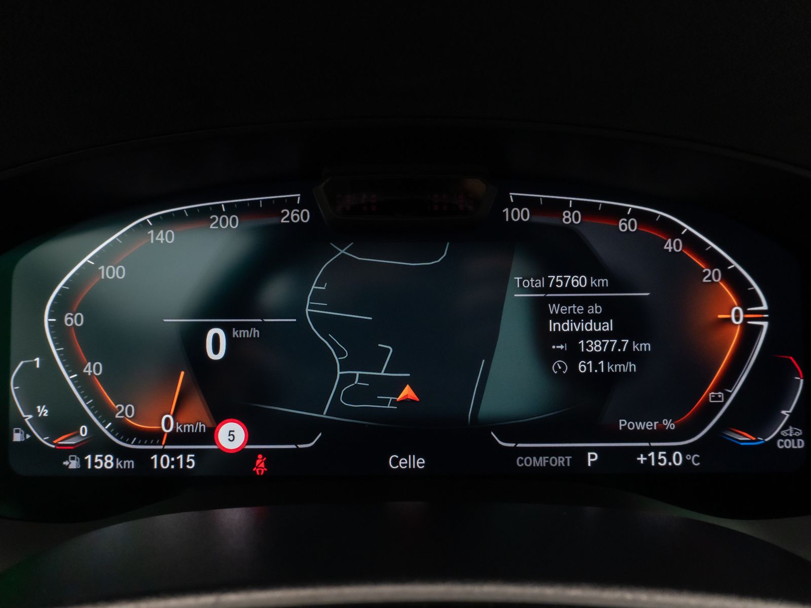Fahrzeugabbildung BMW 530i Kamera Laser HUD DAB 4xKlima AHK Komfort