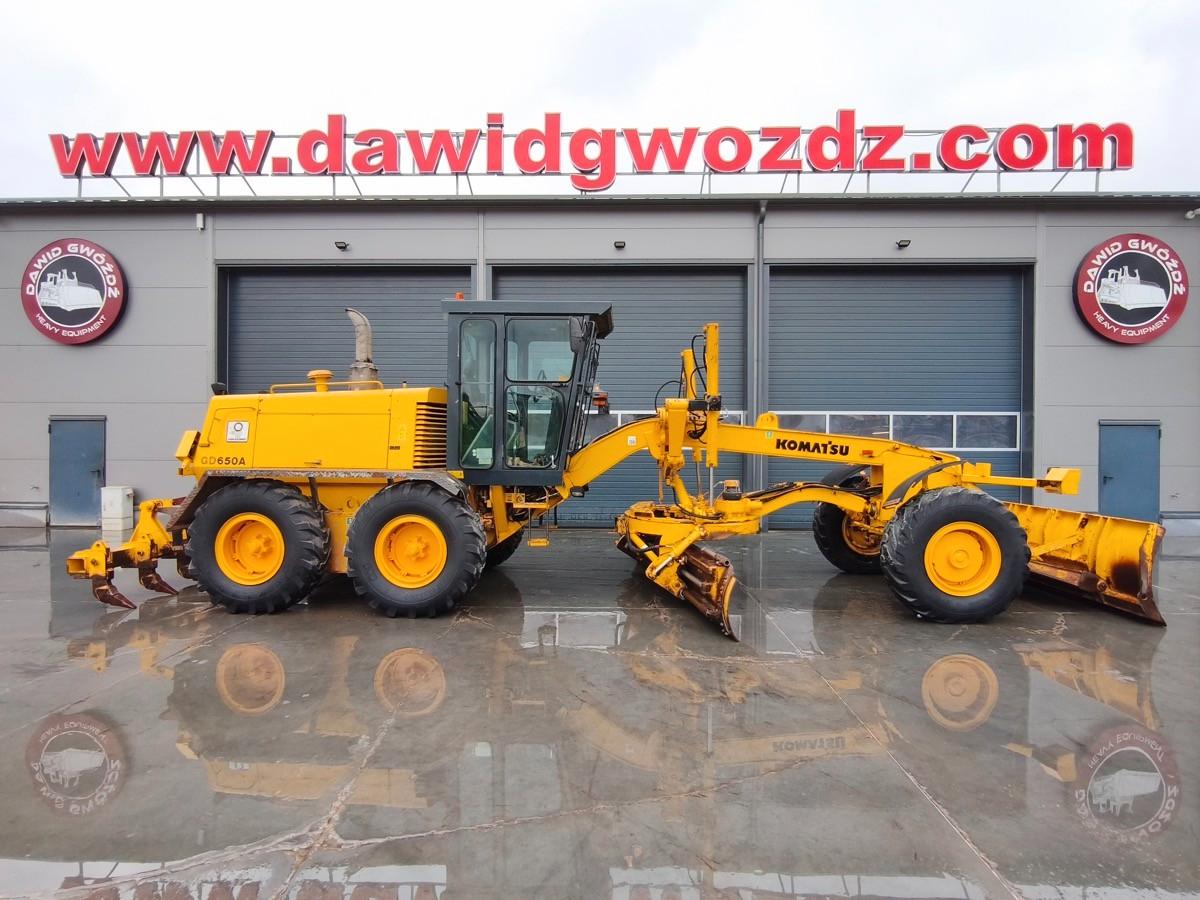Komatsu GD650A-2EC