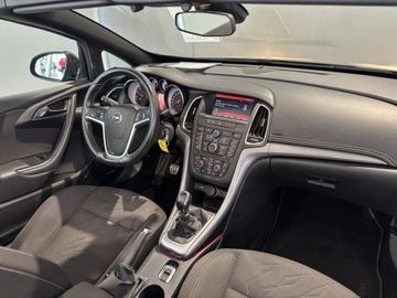 Fotografie des Opel Cascada 1.4 Turbo Start/Stop Edition