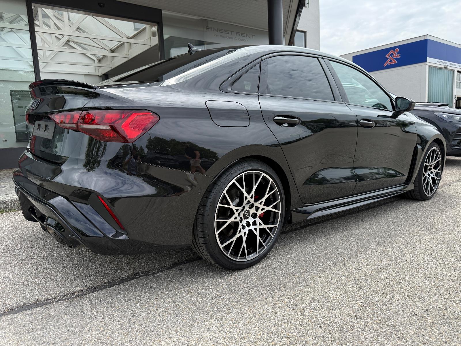 Audi RS 3 Limousine/Individual/Schalensitz/Pano/Sport – 3