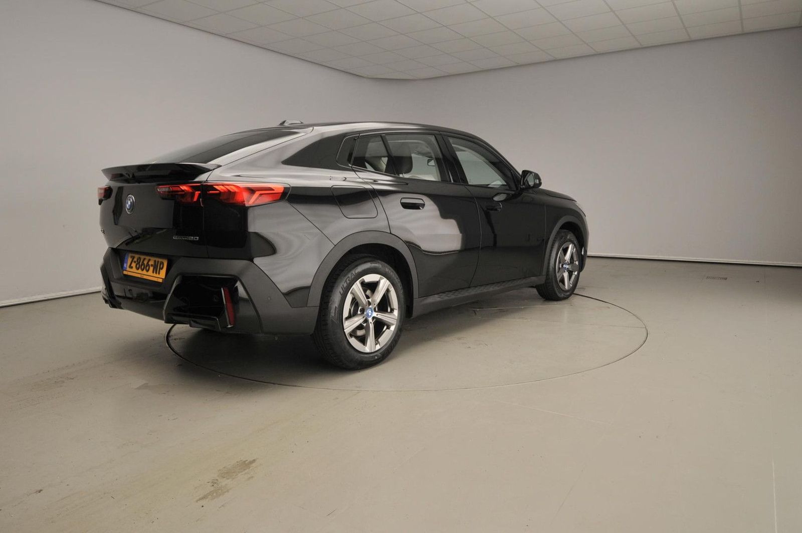 BMW iX2 eDrive20 | LED | navi | panorama dach | Spor imagem 2