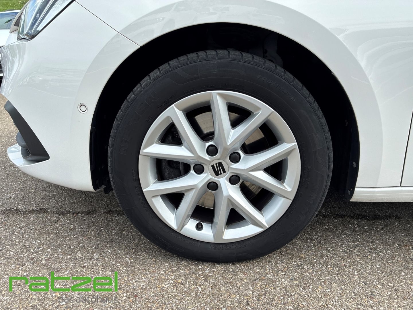 Fahrzeugabbildung SEAT Leon Sportstourer SP Style 2.0 TDI 7-Gang Tiptro