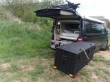 Volkswagen T6 California - blaue Volkswagen T6 California
