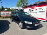 Volvo V70 Kombi Momentum Garantie TÜV + Service NEU - Volvo V70 mit Diesel-Antrieb: Kombi, Automatik