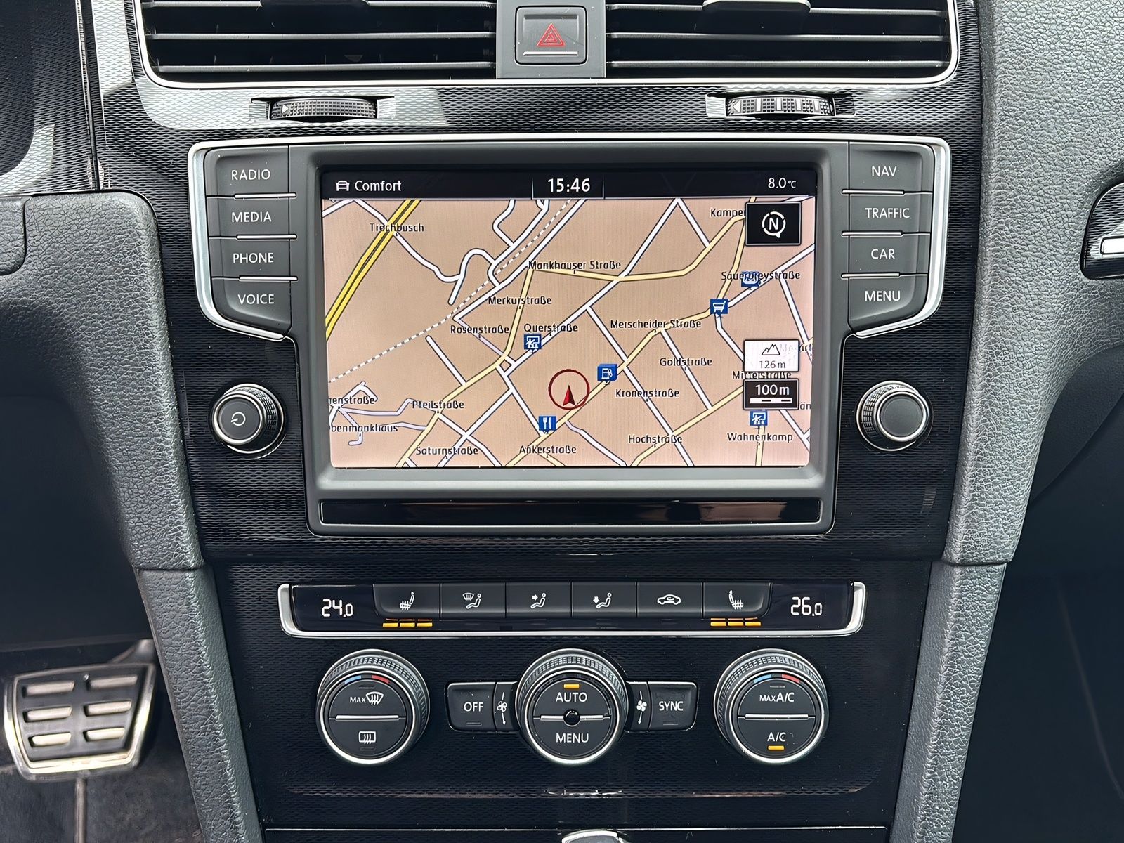 Fahrzeugabbildung Volkswagen Golf GTI Performance DSG*KESSY*ACC*NAVI*DAB*PDC