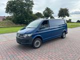 Volkswagen VW T6 Langer Radstand AHK - blaue Volkswagen T6 andere