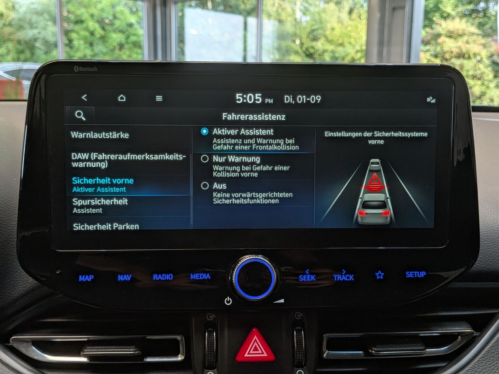 Fahrzeugabbildung Hyundai i30 1.5 T-GDI DCT Trend MHEV Cam Navi LED-Paket