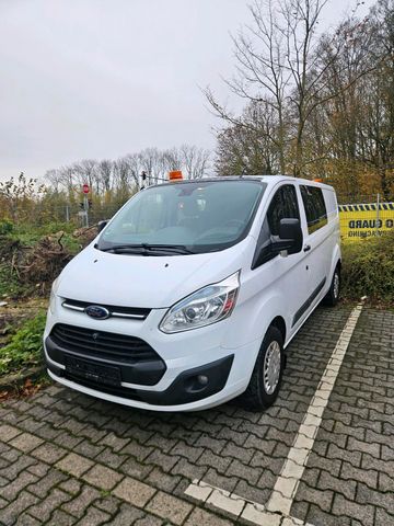 Ford Transit Custom 6 Sitze.