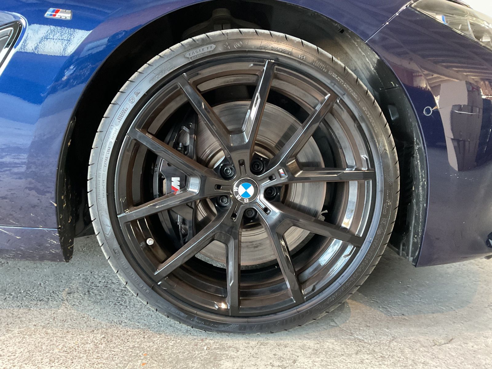 Fahrzeugeinzelansicht 15 Fahrzeugabbildung BMW M850i xDrive Sitzbelüftung~Laserlicht~Panoramada