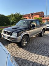 Mitsubishi L200 2.5 DI-D/136CV Single Cab Inform - Mitsubishi L200: Single Cab