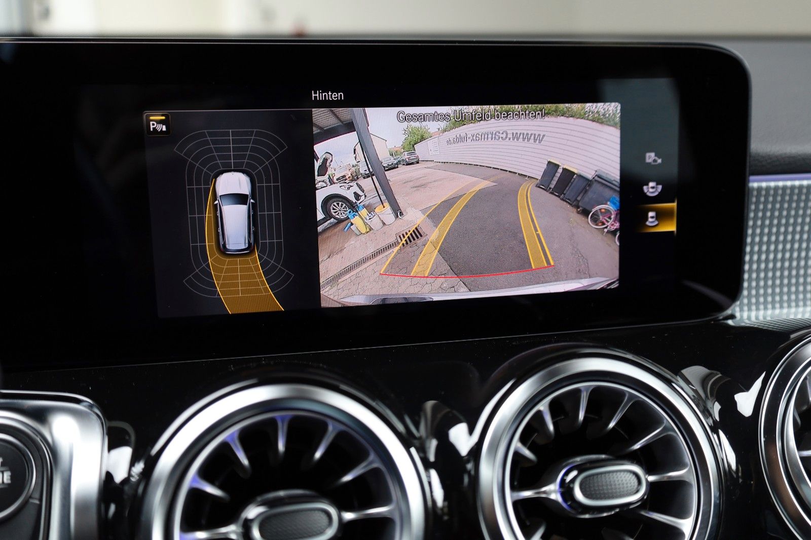 Fahrzeugabbildung Mercedes-Benz GLB 200 Progressive,Leder,Navi,LED,SH,Kamera,DAB
