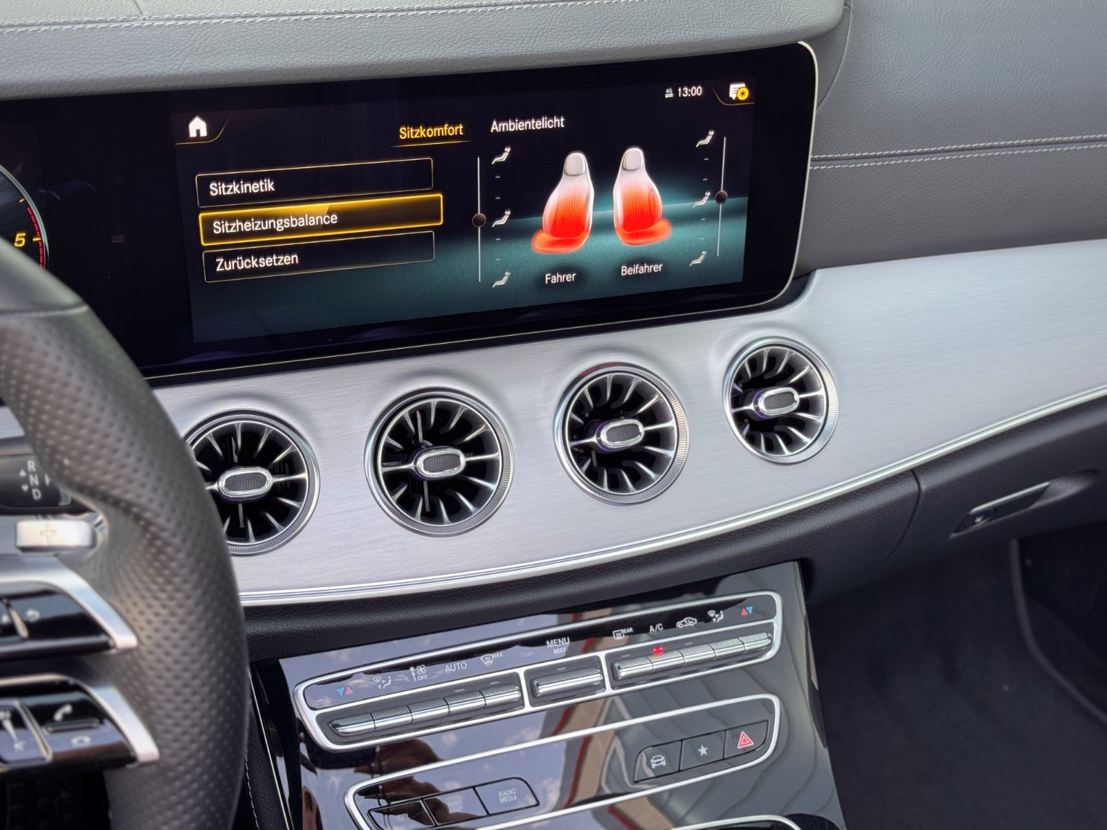Mercedes-Benz E 220d 4Matic Cabriolet AMG-LINE ASSIST LEDER foto 23