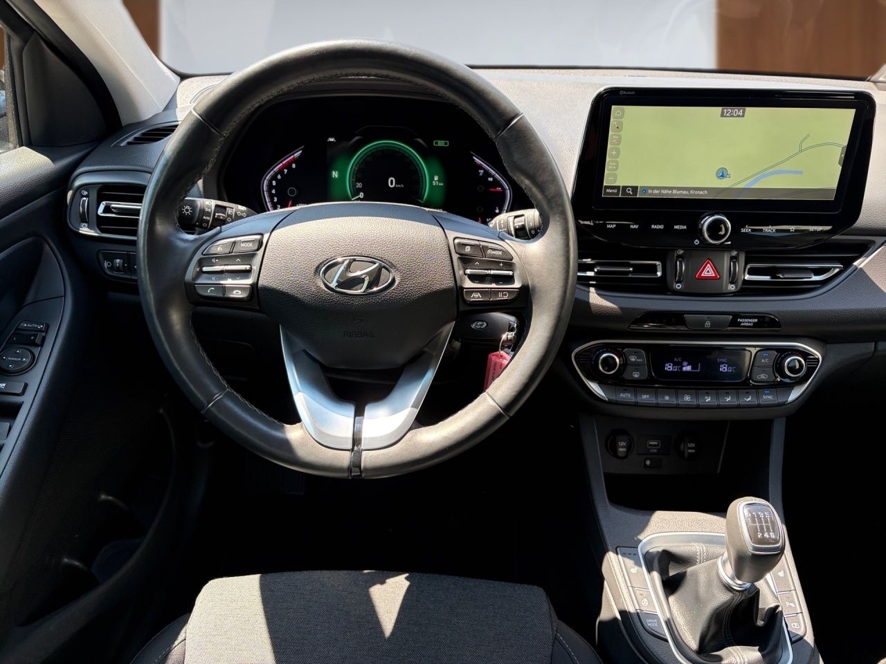 Fahrzeugabbildung Hyundai i30 INTRO *LED*KLA*SIH*KAMERA*DAB*