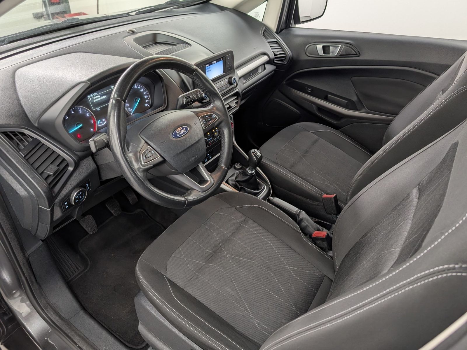 FORD EcoSport 1.0 EcoBoost Trend AHK Winterpaket – Bild 30