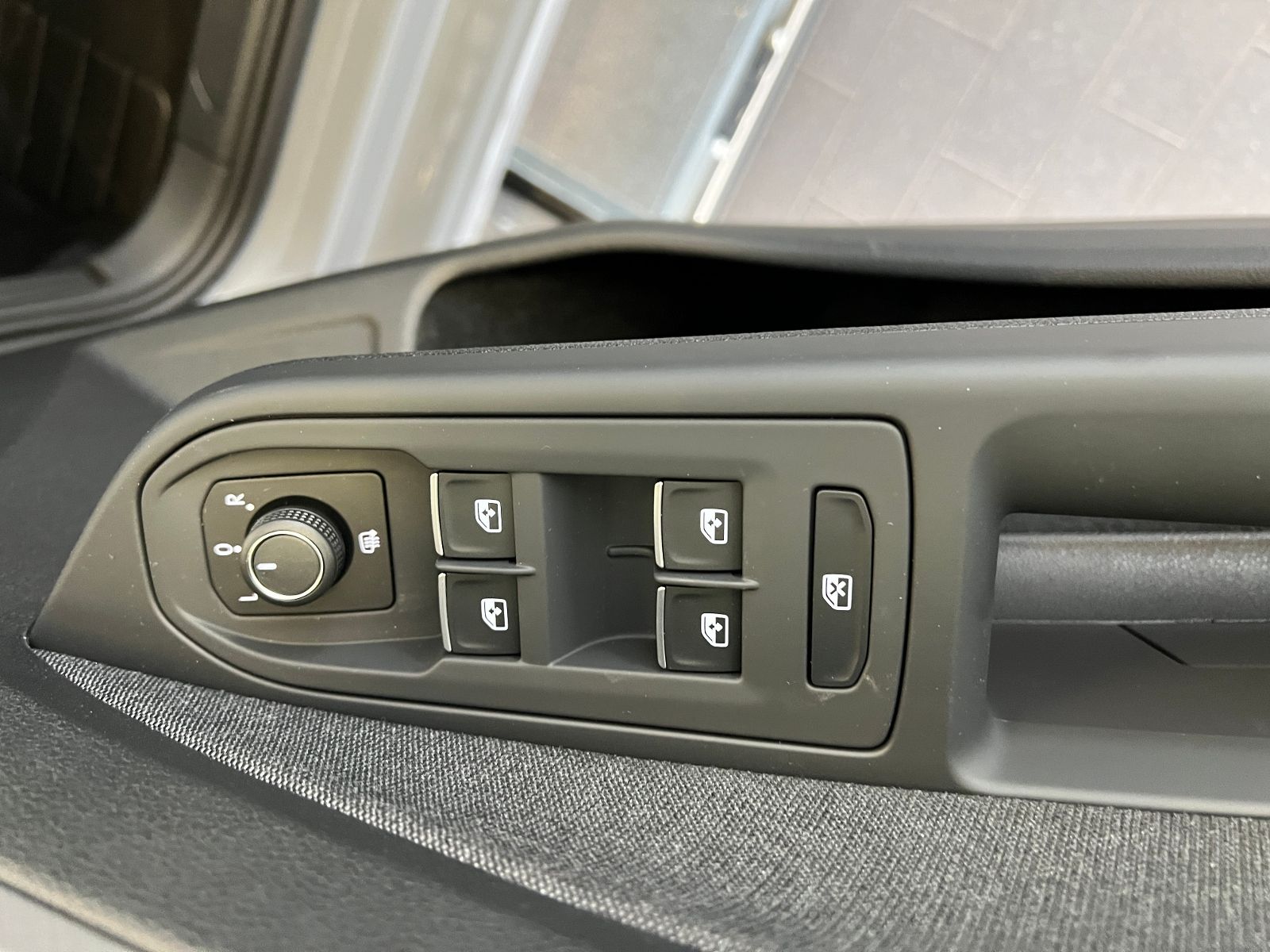 Fahrzeugabbildung Volkswagen Golf VIII Life 1.0 TSI *LED, ACC, Ready2Discover