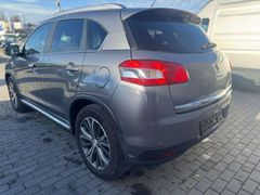 Fahrzeugabbildung Peugeot 4008 Allure 4WD Scheckheftgepflegt Standheizung