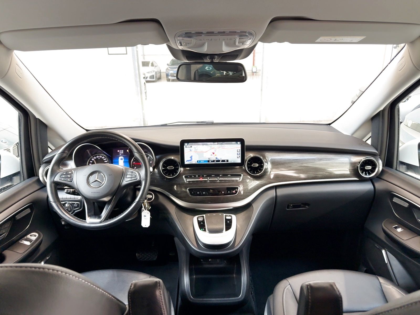 Mercedes-Benz V 220 d Avantgarde lang 360° LED Burmester foto 9